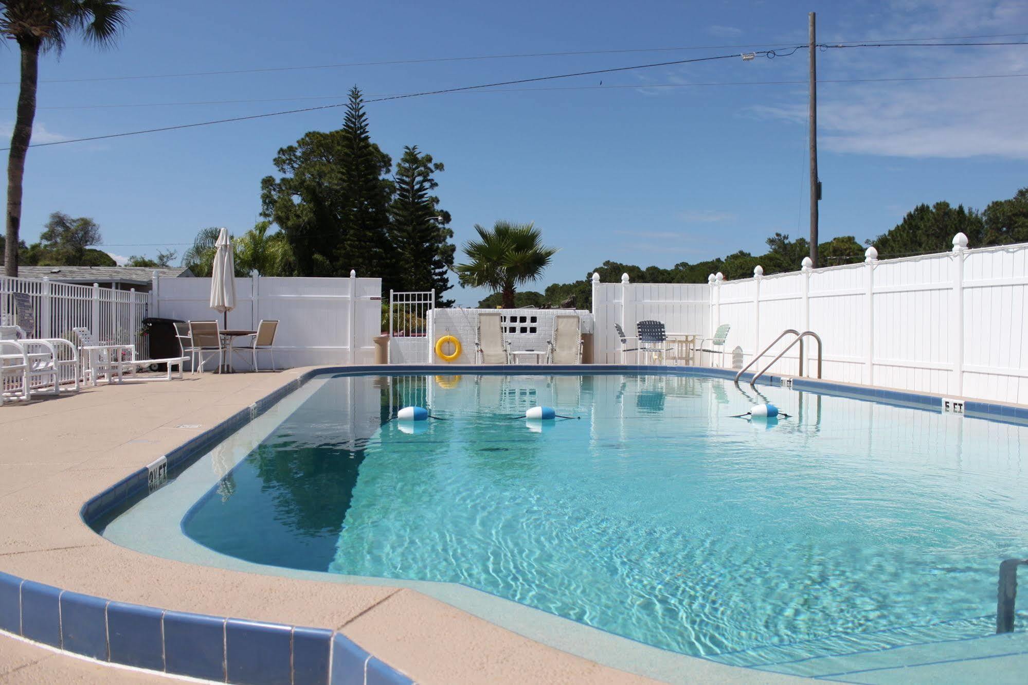 Carters Motel And Mobile Home Village Edgewater  Exterior foto