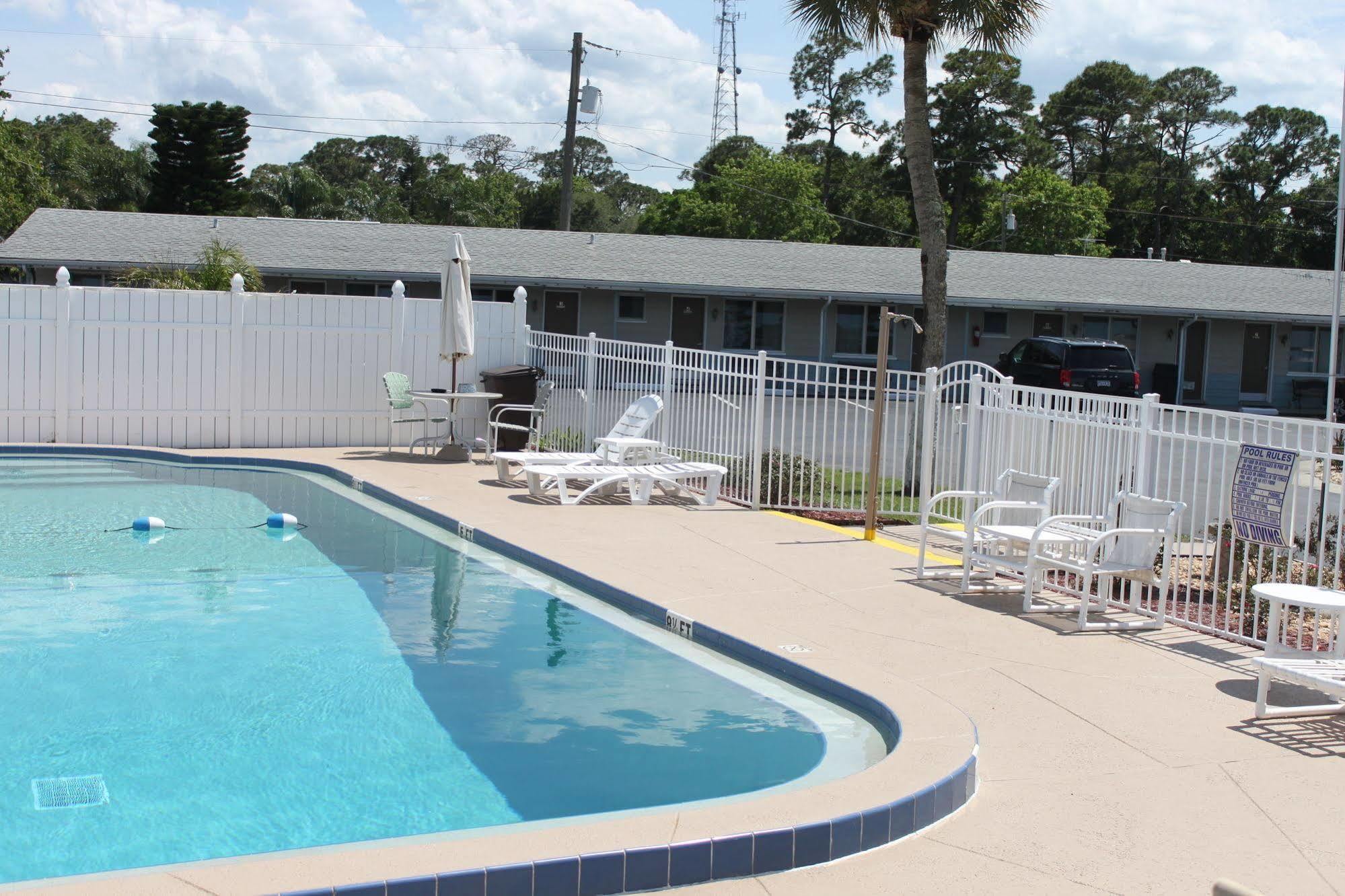 Carters Motel And Mobile Home Village Edgewater  Exterior foto